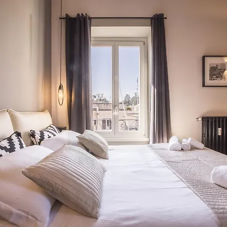 Eve Penthouse Colosseo Daire