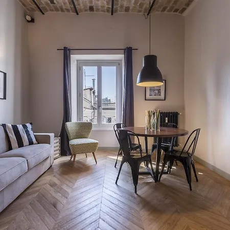 Daire Eve Penthouse Colosseo Roma
