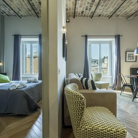 Eve Penthouse Colosseo Daire