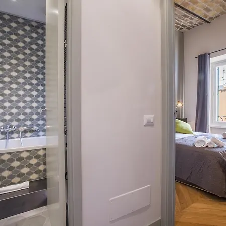 Daire Eve Penthouse Colosseo Roma
