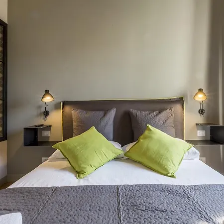 Daire Eve Penthouse Colosseo *